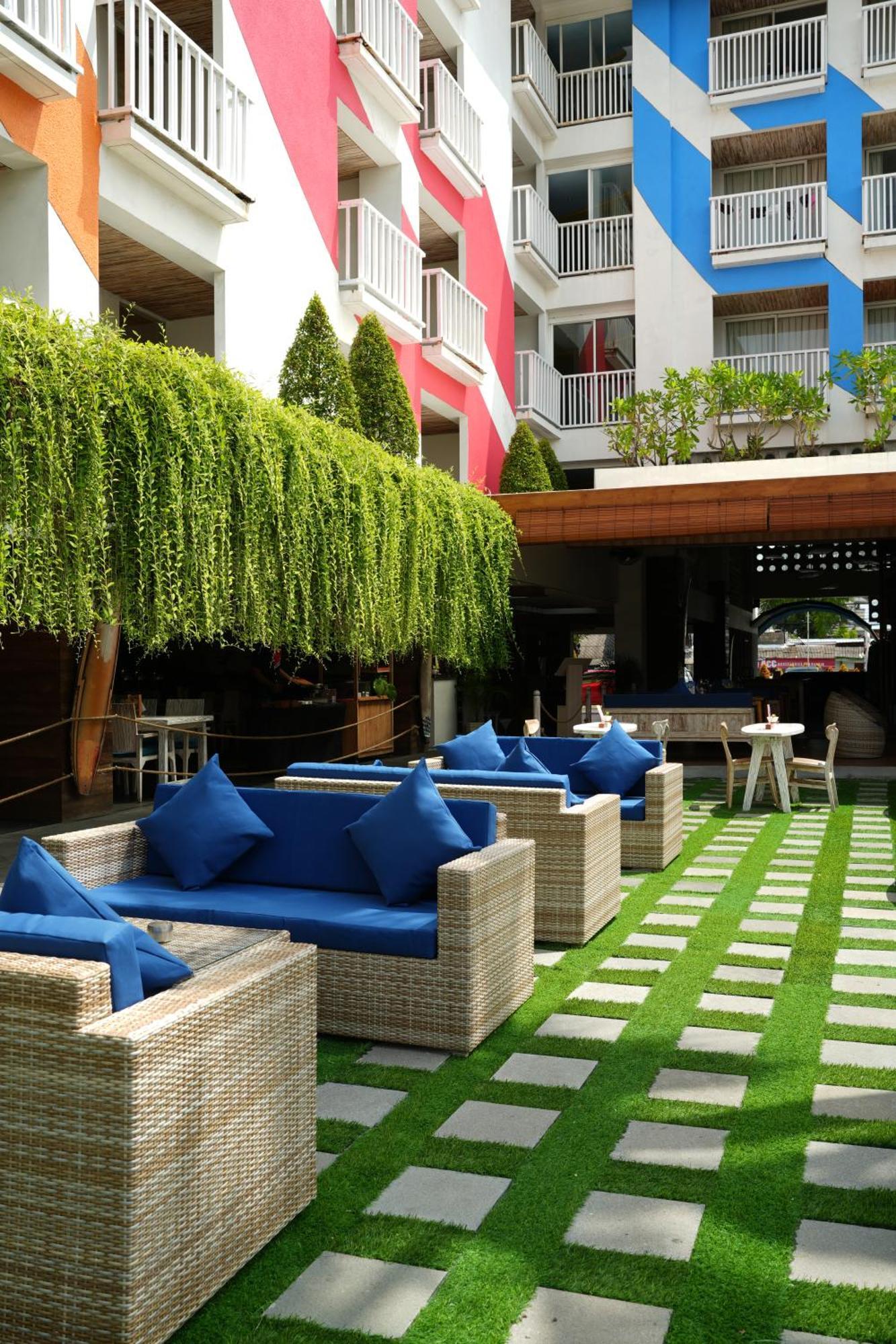 Bliss Surfer Hotel By Tritama Hospitality Legian Eksteriør bilde