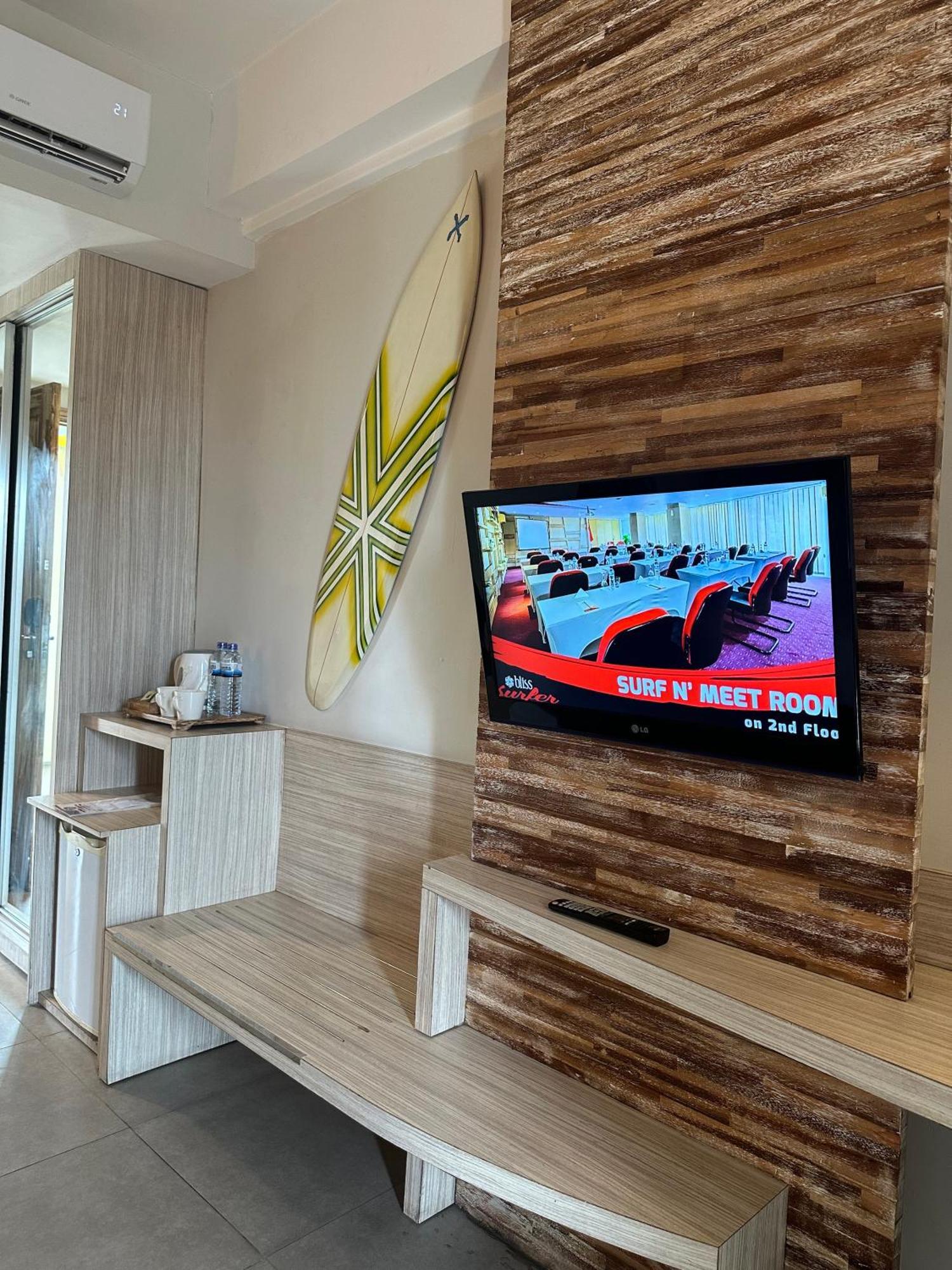 Bliss Surfer Hotel By Tritama Hospitality Legian Eksteriør bilde