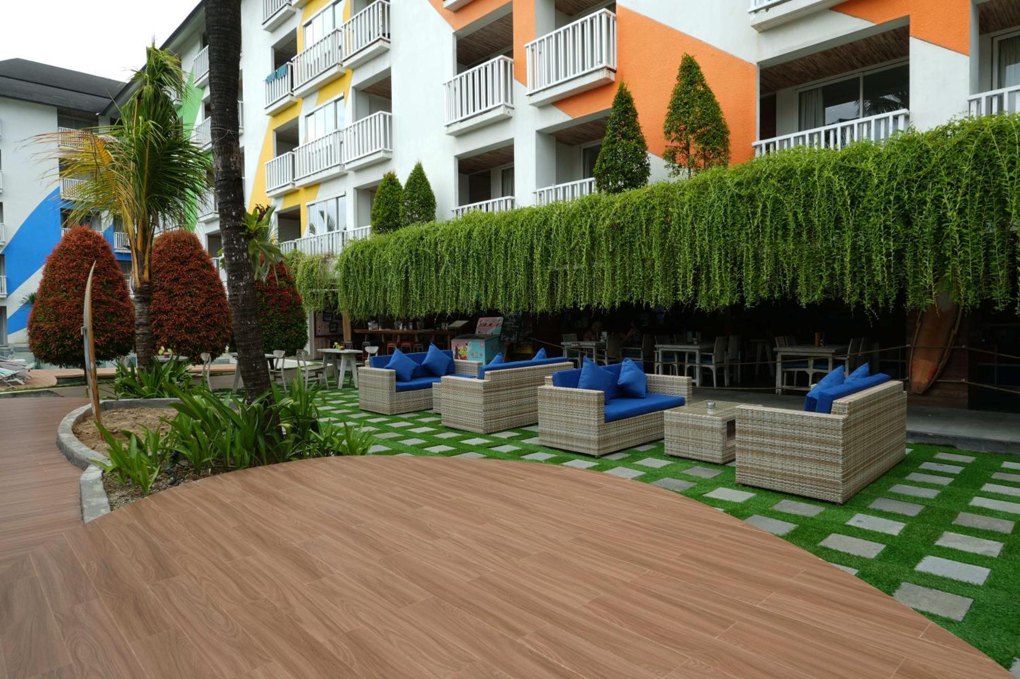 Bliss Surfer Hotel By Tritama Hospitality Legian Eksteriør bilde